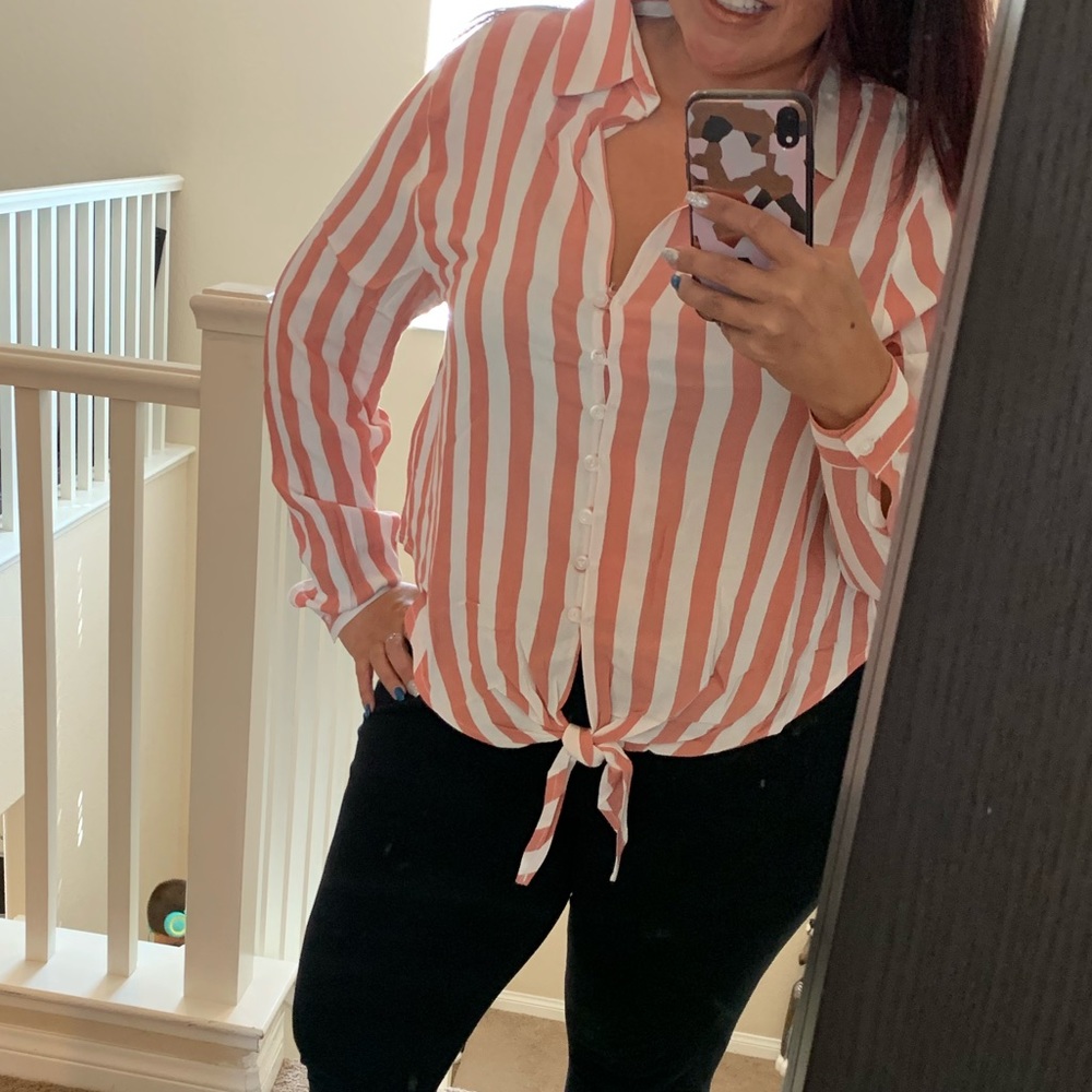 ❤️NEW PLUS Peach Striped Tie Front Top - Picture 6 of 8